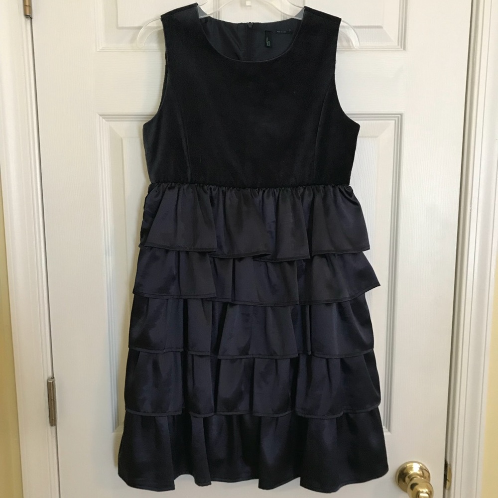 Girls Benetton party dress